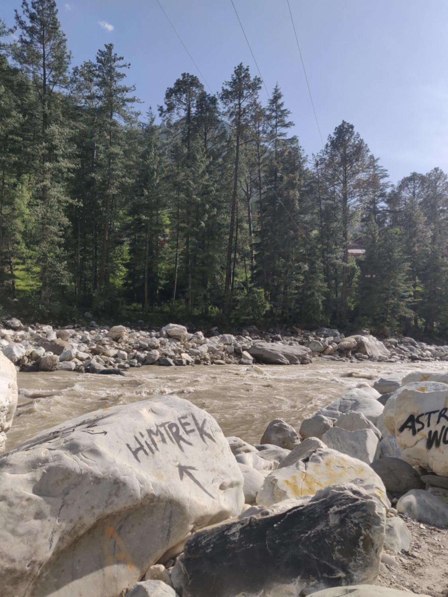 Himtrek Stays, Касоль Экстерьер фото
