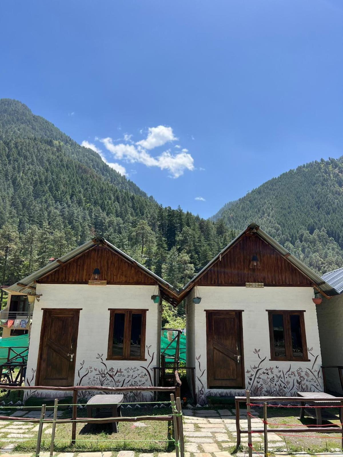 Himtrek Stays, Касоль Экстерьер фото