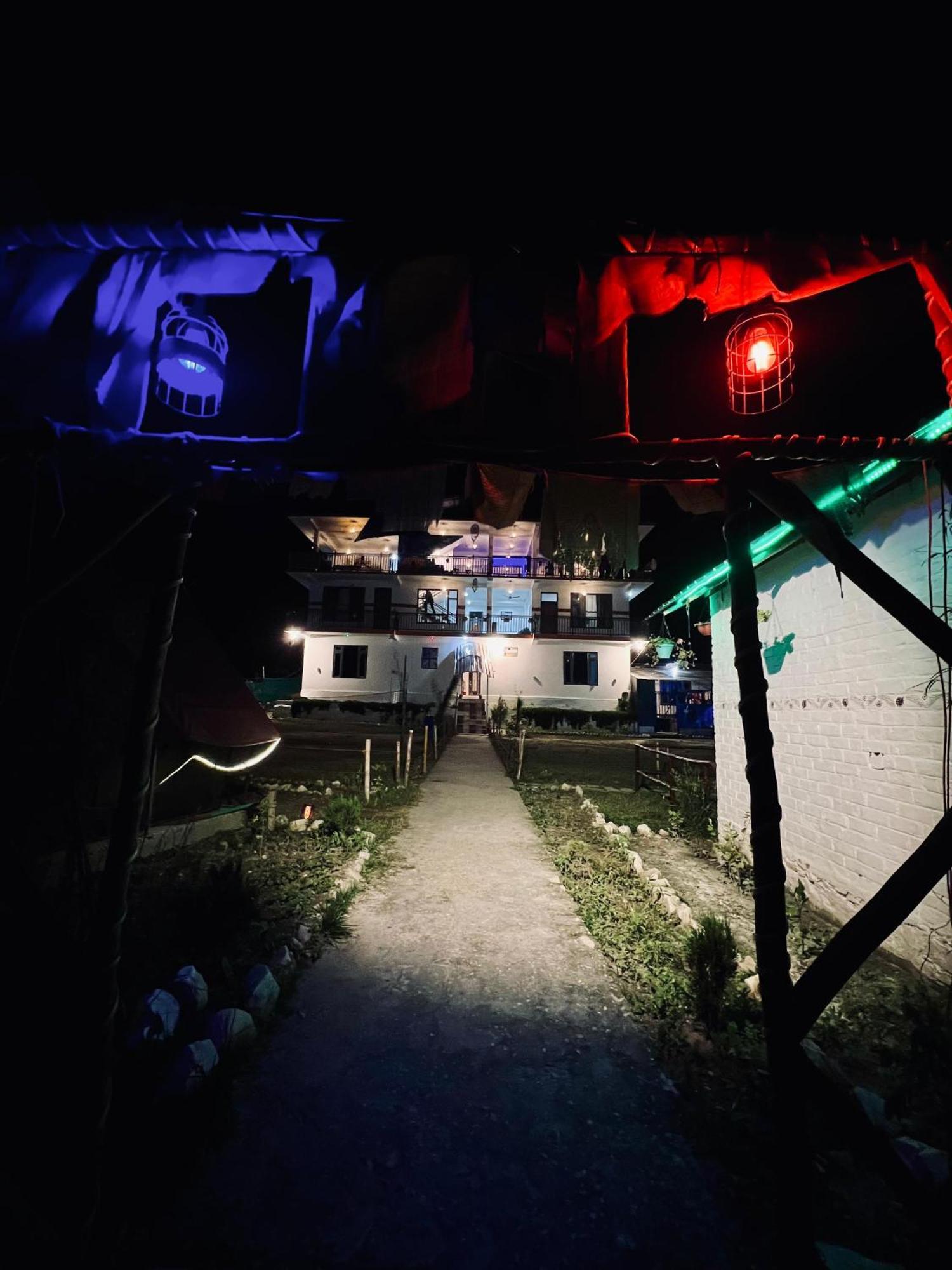 Himtrek Stays, Касоль Экстерьер фото